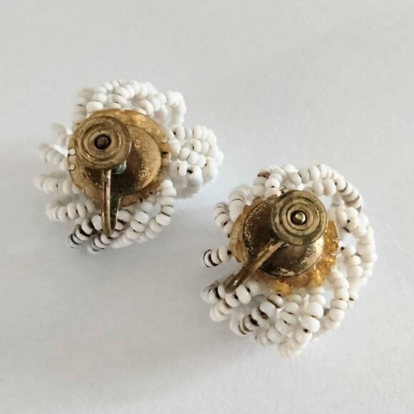 1950s Vintage White Beaded Earrings, Screw Back Style - Picture 2 of 2